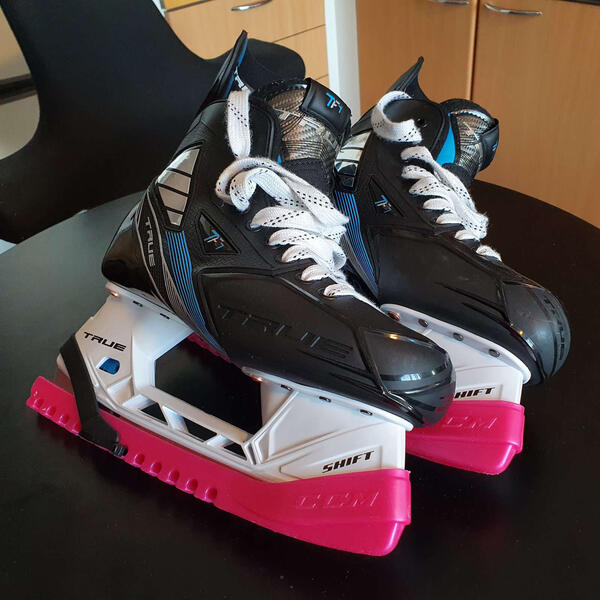 True TF7 skates